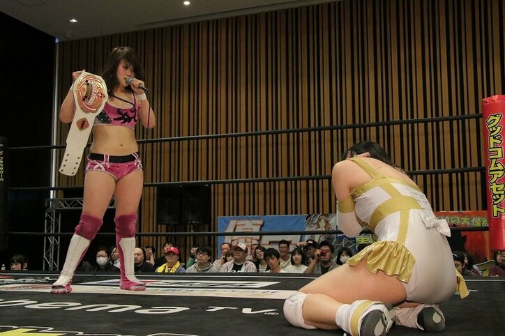 ハサミを持ち出して断髪!「チャンピオンになる覚悟を見せる」 辰巳リカ、5.3後楽園大会で王座に挑む