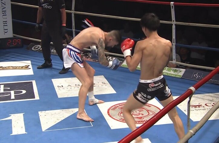 【写真・画像】【画像】左フックで“一撃”秒殺KO　4枚目