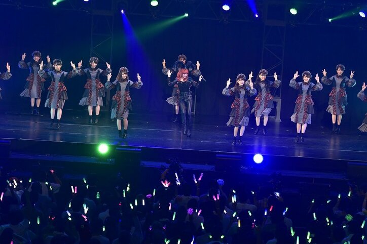 きゃりーぱみゅぱみゅとけやき坂46が武道館でコラボライブ「こんな幸せな時間はないな」