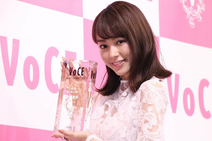 「恥ずかしいです」“最も美しい顔”に桐谷美玲、満場一致で選出