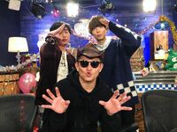 ハンバーグ師匠、小沢＆川谷絵音と3ショット披露「グラサン似合ってます」の声