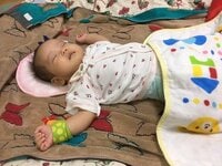 森渉、愛娘とお留守番　可愛すぎる寝顔に釘付けで寝不足に