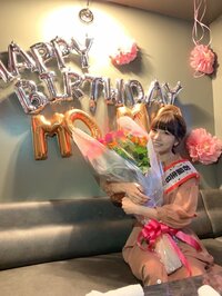 桃『34歳になる瞬間にサプライズしてもらった…！』