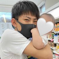 “しゅんまや”前田俊の愛娘を抱いた“イクメンショット”に「ほっこりする」「パパって顔してる」と反響