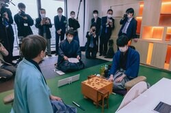 藤井聡太王将の防衛王手か、羽生善治九段が追いつくか 大注目の第4局再開／将棋・王将戦七番勝負