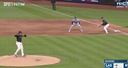 大谷翔平に「キレた？」 “イライラ走塁”で異変… 相手投手の様子が突然おかしくなる「揺さぶりすぎw」