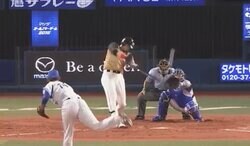 球場騒然！大谷翔平、爆速スイング→逆方向“確信アーチ”「狙っていました」初球をぶっ叩く…秒でスタンドインの“規格外の一撃”【オールスター名場面】