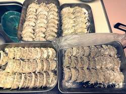 高橋真麻、プチ同窓会で堪能した友人の手料理「餃子を150個も包んできてくれました」 