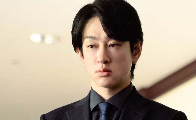 【写真・画像】「大物俳優の性加害を隠蔽」良心の呵責に苦しむ大手芸能プロ幹部を演じる横山裕がすごい　1枚目
