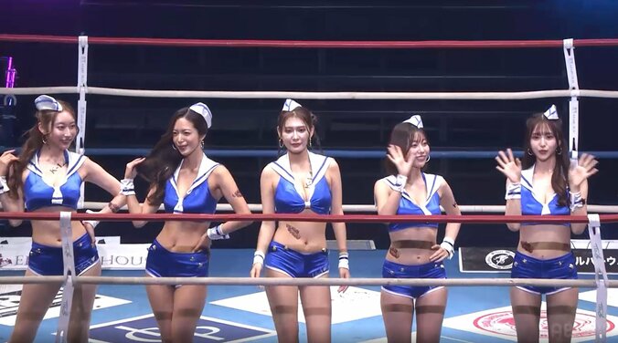 波北かほ（写真中央）