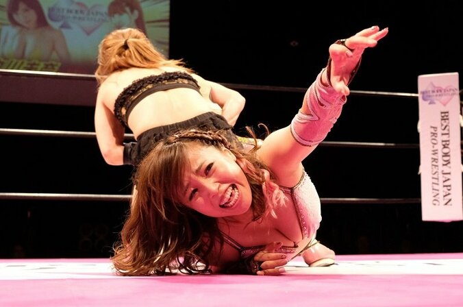 グラドル白川未奈、デビュー3戦目の“洗礼”を経てDDTへ「プロレスが遠のいていった...」 1枚目
