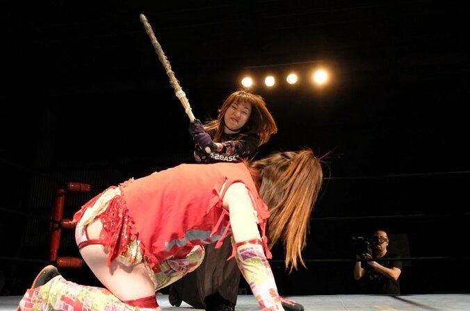 「花火の火薬の中にいるようでした」アイスリボン初の電流爆破マッチで世羅りさが藤本つかさに壮絶勝利！ 2枚目