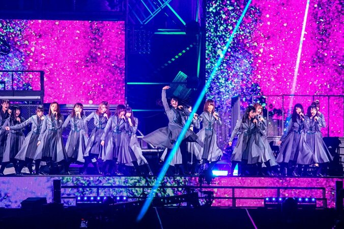 平手友梨奈・志田愛佳が不在の欅坂46、全員で取り組んだ２周年ライブ 11枚目