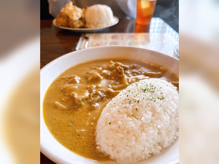 【画像】東MAX、20歳の同級生とランチ