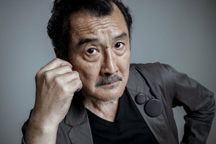 吉田鋼太郎、若手俳優から刺激を受ける日々「あいつらに抜かれたくない!」