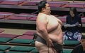 16歳力士が252キロ“超巨漢”をぶん投げた!「正しい攻略法」驚きの光景にファン驚嘆