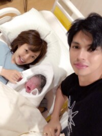 川崎希、第一子男児の出産を報告「パパとママになったんだなと実感」