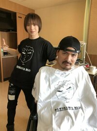 滝川英治、お見舞いに来てくれた『弱虫ペダル』キャストとの写真を公開「素敵な写真」「仲間がたくさん」の声