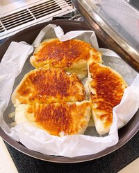 みきママ『焼きチーズカレーパンです!!』