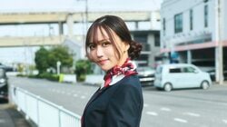 タレント・女優の橘和奈、“元CAの通勤姿”をのぞく大人グラビア ヤンマガWeb「働くお姉さん」