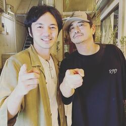 俳優兼プロ雀士の萩原聖人が50歳に！林遣都との豪華「RMO」2ショットに祝福＆歓喜の声