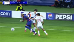 衝撃の５人抜き…バルサ神童の“異常なドリブル”に世界騒然！「意味わからん…」「もはやショー」18歳ヤマルがパリSG守備陣を切り裂いた瞬間