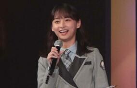 影山優佳さんがセンター！スタジオ陣5人との写真を公開し、日本へもエール「最高は更新されると思います「ベスト8」という形で！」