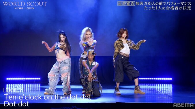 歌・ダンス未経験だった15歳練習生、脚を大胆開脚させた大技を決め圧巻パフォーマンス