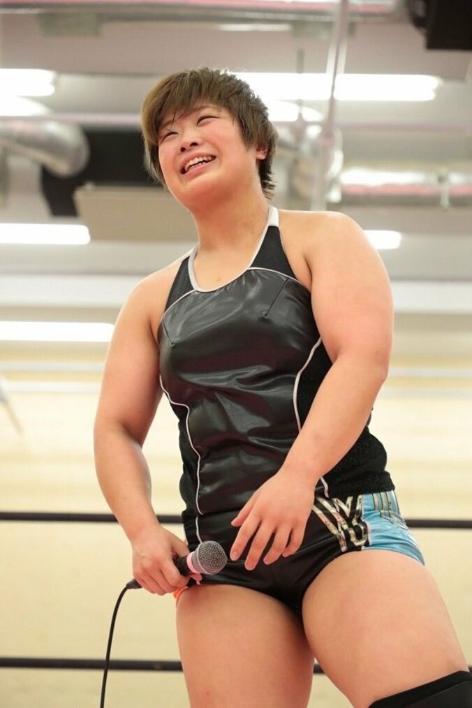 胸にアザも！才木玲佳、壮絶な打撃戦の末に敗れる　沙希様は予想外の反則負け……。 2枚目