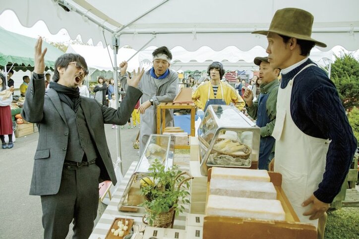 大泉洋&岡田将生らがレストラン開店に向けて大奮闘 『そらのレストラン』“幸せいっぱい”場面写真解禁