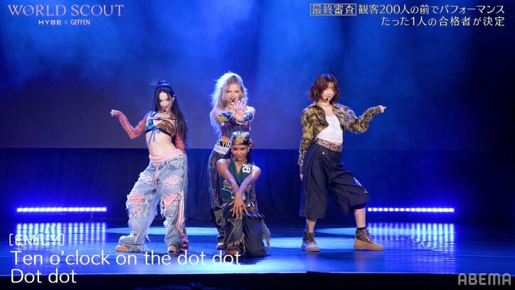 歌・ダンス未経験だった15歳練習生、脚を大胆開脚させた大技を決め圧巻パフォーマンス