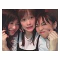 川栄李奈、横山由依＆木﨑ゆりあと3のショットに「かわいい三姉妹」「最高すぎるメンバー」の声
