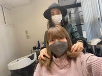 桃『カットとカラーでイメチェン!!!!』