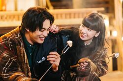 神尾楓珠、夜の焚き火でHinaと親密に「ミステリアスって言われるんだけど…」恋愛の悩みも