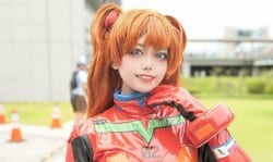 「15キロ減量しました！」プラグスーツを着るために努力を積み重ねた『エヴァ』アスカのコスプレ