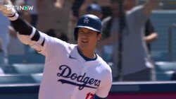 大谷翔平、日米通算250号弾直後に捉えた“メモリアルな”仕草　ホームを踏む直前、左手の甲にキス…偉業達成で見せた粋な瞬間