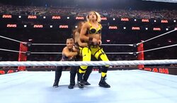 小柄な女子レスラー、見た目とのギャップに騒然！ “二人まとめて”ぶん投げジャーマンに「凄まじいパワー」