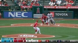 「イチローのキャッチボールの捕り方！」大谷翔平同僚サンドバルの美しい背面キャッチに視聴者興奮「たまたまじゃなくてちゃんとファインプレー」