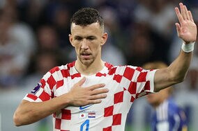 【W杯】「ペリシッチが冨安にしたことは？」　日本撃破後の“美しい振る舞い”に英注目