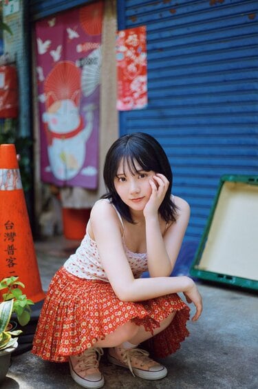 AKB48 田口愛佳 16期 生写真 AKB48の“愛されガール”田口愛佳、1st写真集が9月25日発売 ランジェリー