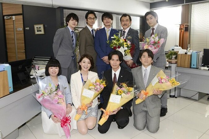 田中圭、“ヒロイン”吉田鋼太郎のクランクアップに号泣「本当に幸せな時間でした！」 5枚目