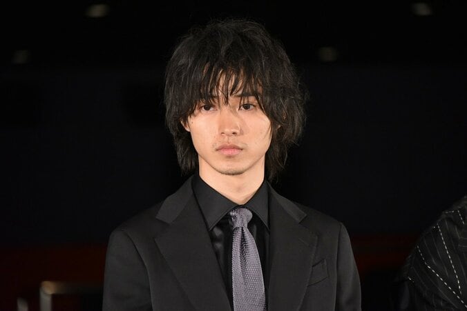 山崎賢人、主演映画の無観客舞台挨拶に「寂しい」とポツリ　寛一郎は必死に盛り上げる 5枚目