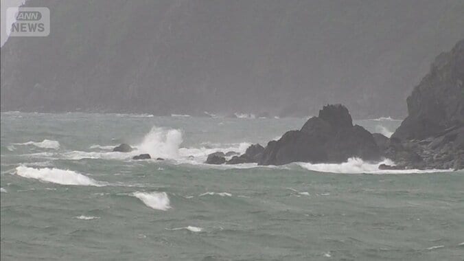台風24号 奄美で線状降水帯 関東も警報級大雨に警戒 屋久島で500mmに迫る雨 1枚目
