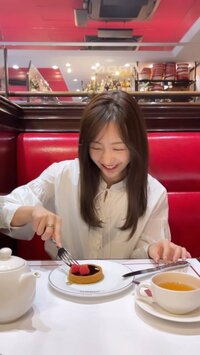 板野友美、彼女感溢れるカフェムービーを公開しファン絶賛「可愛すぎる」「最高！」