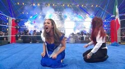 「露骨なイジメよ！」いったい何が？ 美女レスラーがブチギレ…祝勝会が“まさかの出来事”で台無しに ファンからは「お約束」のツッコミも