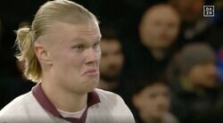 「なんだよ、その顔！」「めっちゃ舐めてるw」前半だけでハットトリック→ゴール直後の表情がヤバすぎる瞬間　怪物FWハーランドが余裕のループシュートを決める