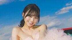 今月解散の#ババババンビ・宇咲、“ウエディングドレス風”で華やかなグラビア『週プレ』登場