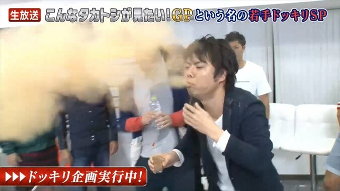 パンサーら、若手芸人がドッキリに　「SM女王と即興漫才」「乳首と指を瞬間接着剤でくっつける」 6枚目