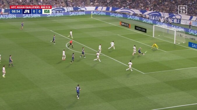 【映像】前田大然“超加速”抜け出しで2人置き去り→強烈シュート炸裂