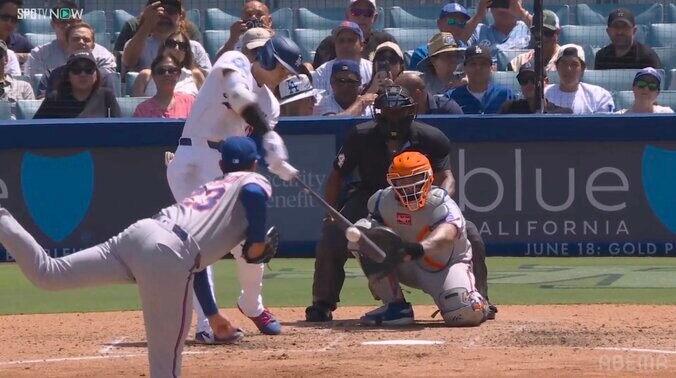 打球を捉えた瞬間